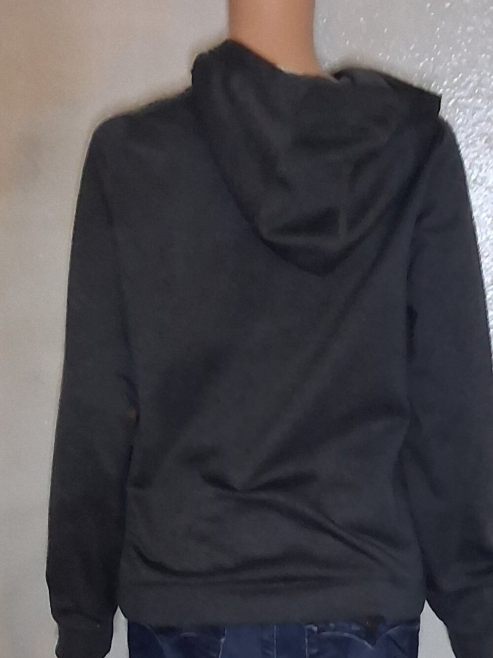 NIKE-GREY-PULL OVER-HOODIE-THUMB HOLES-LOGO ON FRONT-XL - Picture 2 of 6